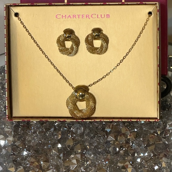 NWT - Charter Club “Twisted Knot” Gold Tone Necklace and Earring Set. - Picture 1 of 4